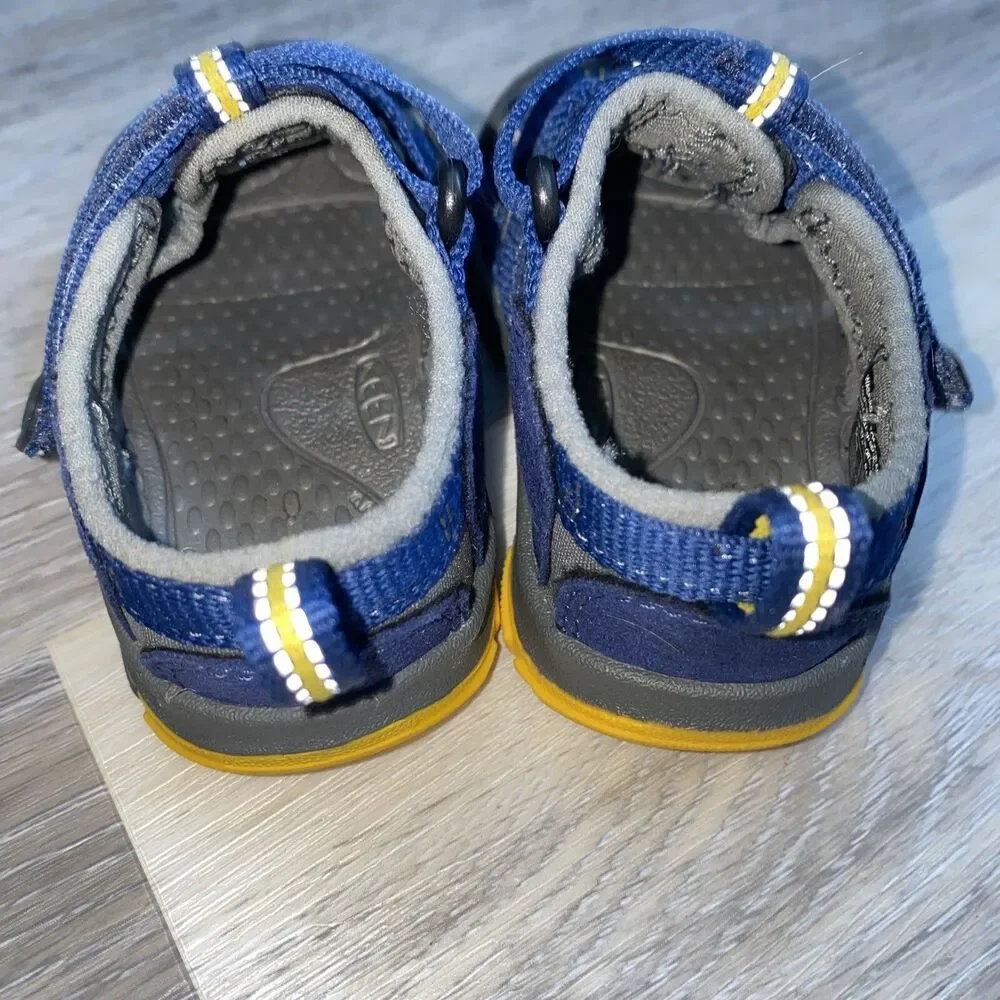 Youth KEEN Newport H2 “Blue Depths/Gargoyle” Sandals - Size 4- 1021492
